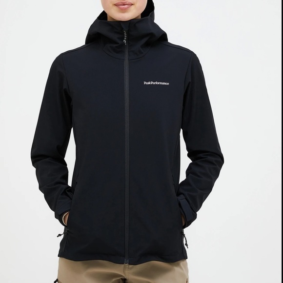 Peak Performance Jackets & Blazers - Peak Performance Fi Mary softshell jacket